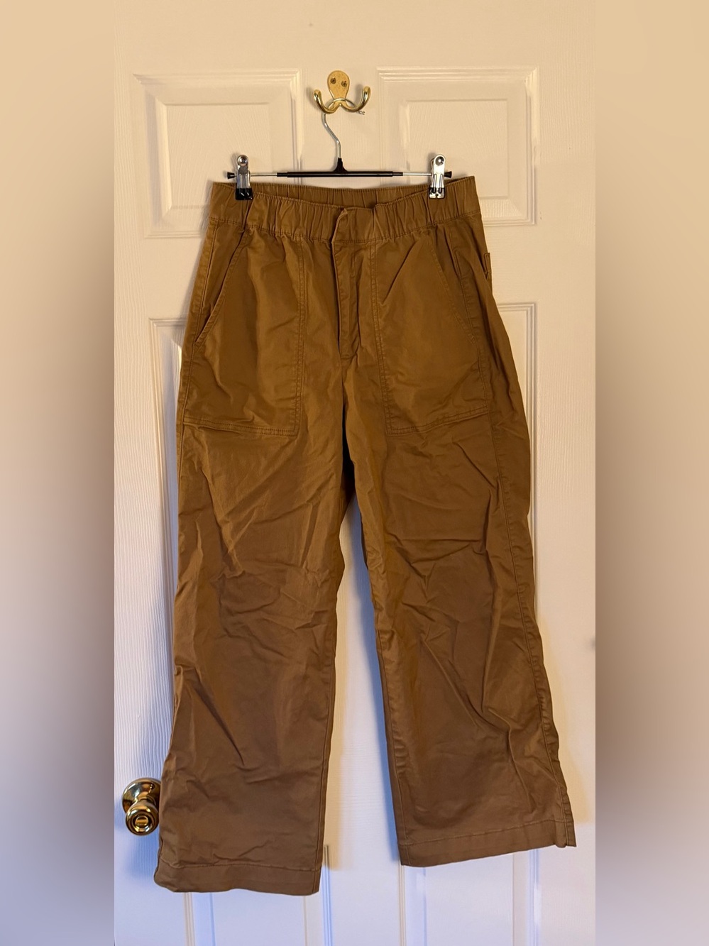 Women's Relaxed-Fit Chino Pants in Khaki Brown